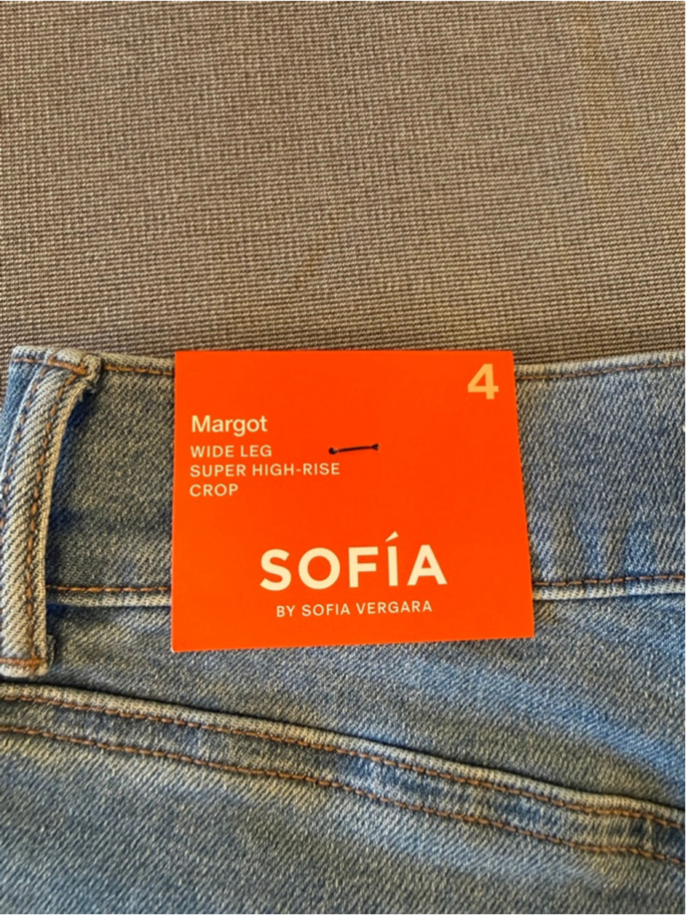 NWTs Sofia Jeans by Sofia Vergara "Margot" Wide Crop Super High-Rise SZ 4 - Picture 4 of 9